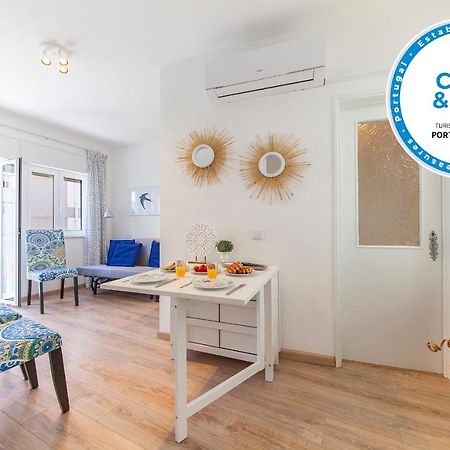 B48 - Olive Tree Street 2 Bed Flat Daire Lagos Dış mekan fotoğraf