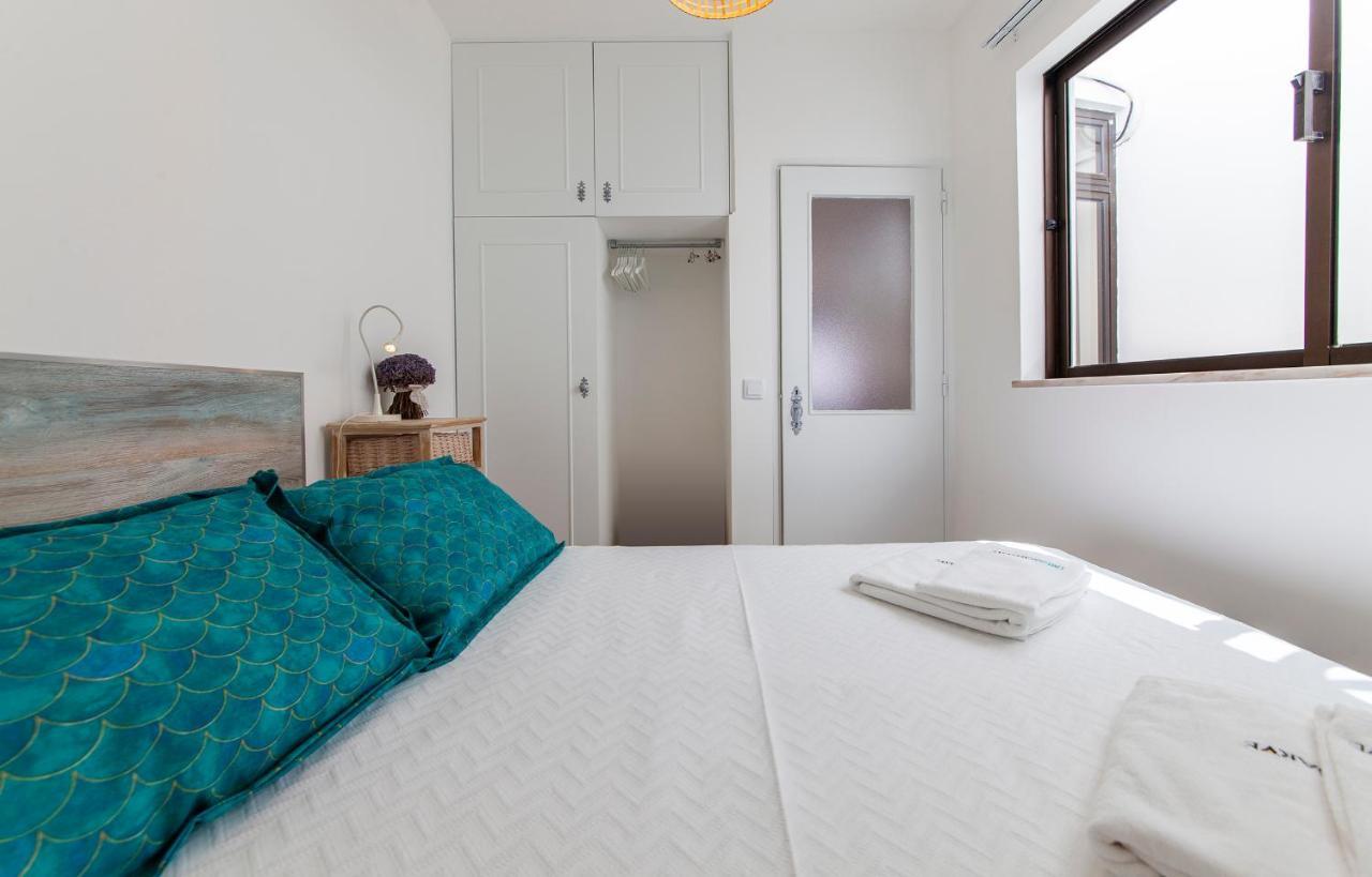 B48 - Olive Tree Street 2 Bed Flat Daire Lagos Dış mekan fotoğraf